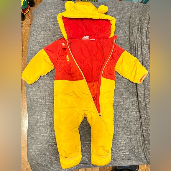 Disney Winnie the Pooh snowsuit. Size 12-18 months. - Picture 3 of 9